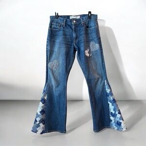 Upcycled Boyfriend Style Levi’s 527 Jeans | Boho Festival | OOAK 30x30 hearts 💕